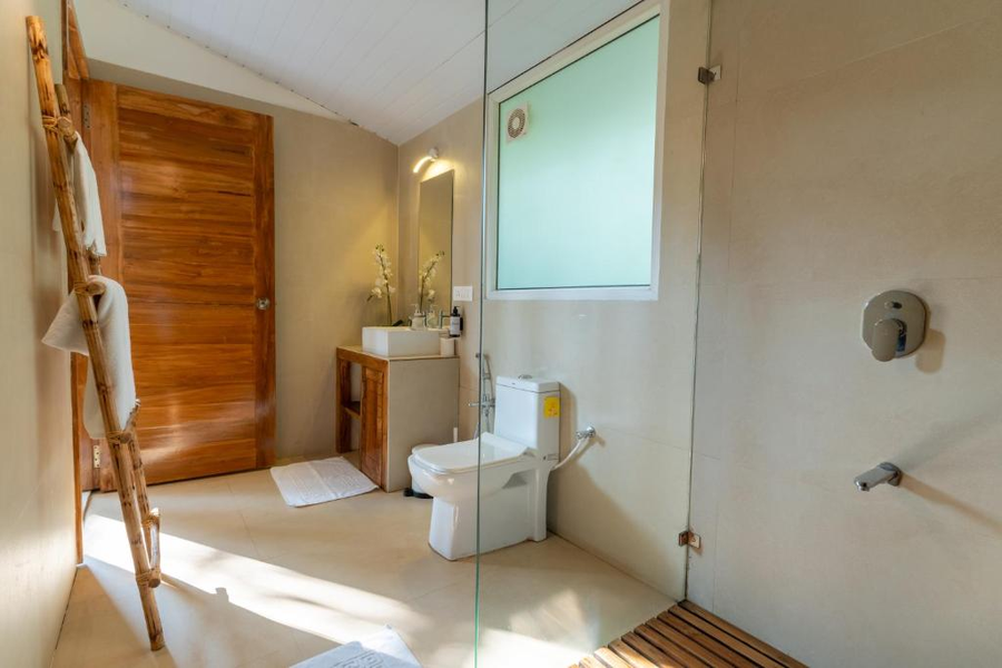 thalassa beach boutique resort