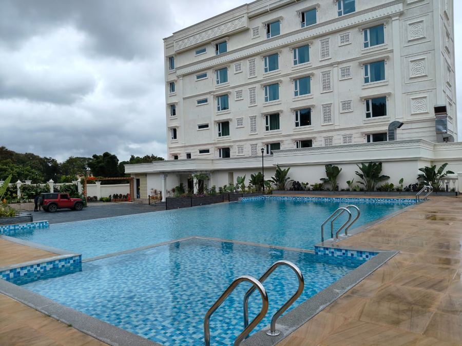 Captains Crown Hotels & Resorts,,4 star