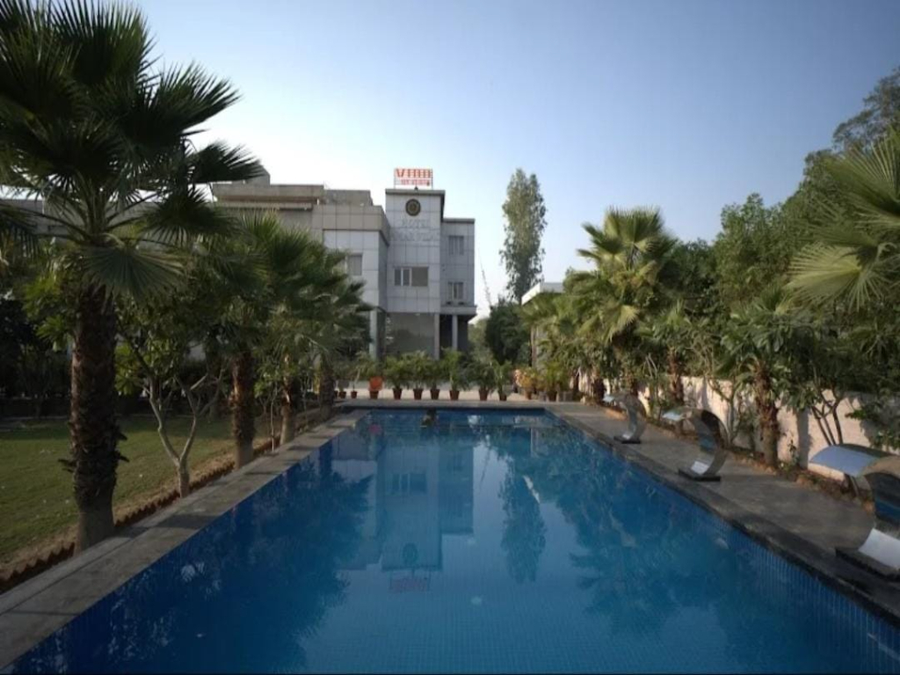 amarvilas hotel and resort