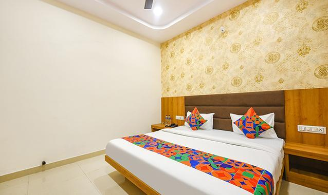 fabhotel golden tree