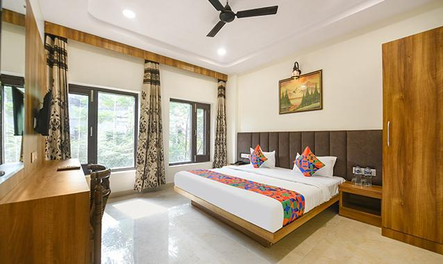 Fabhotel Golden Tree,,3 star