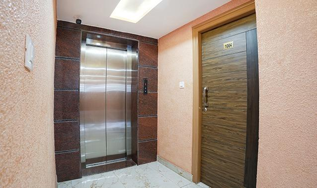 fabhotel a white pearl suites