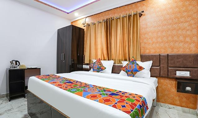 fabhotel a white pearl suites