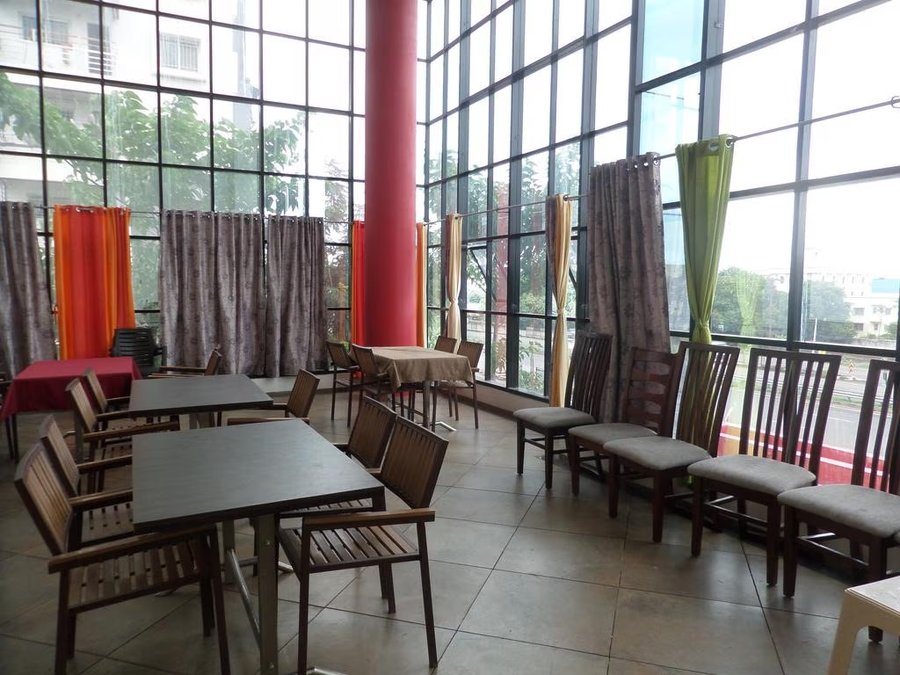 hotel manasi royal
