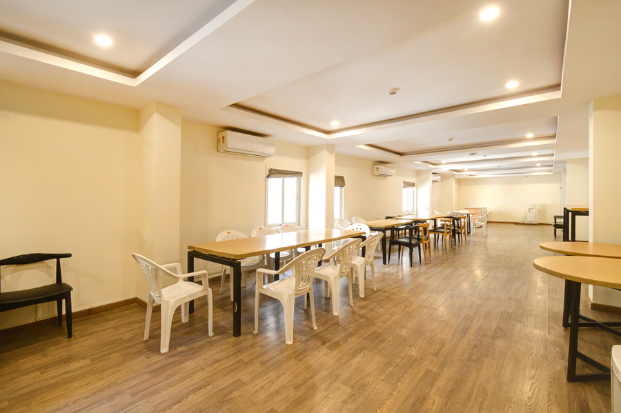Hotel Neelkanth Inn,Paldi,3 star