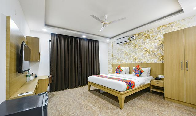 fabhotel luxe 8 stayz