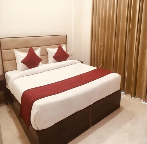lycoris hotel