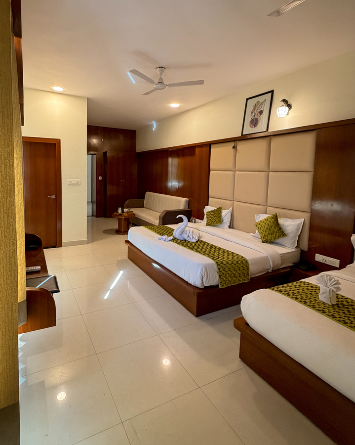 New Crown Plaza,Rawat Nagar,3 star