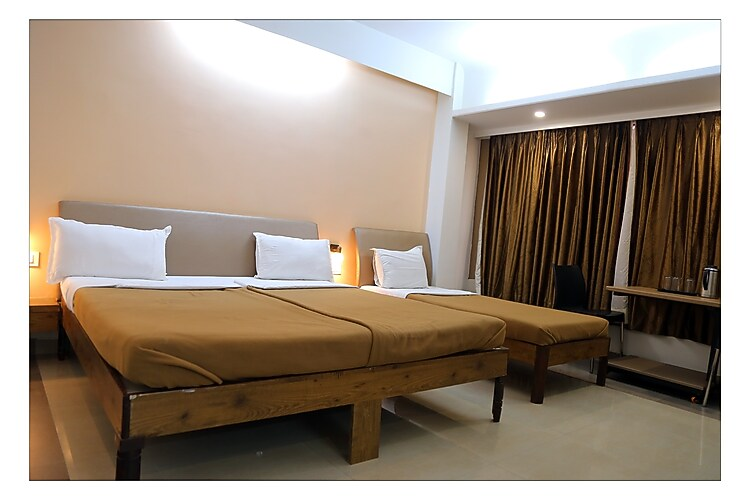 hotel gokul