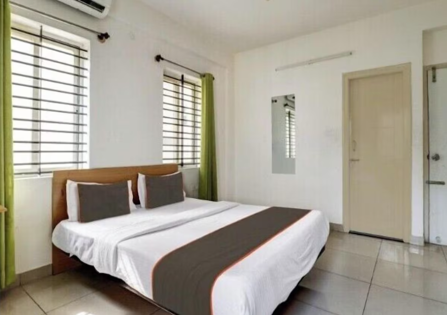 s m suites