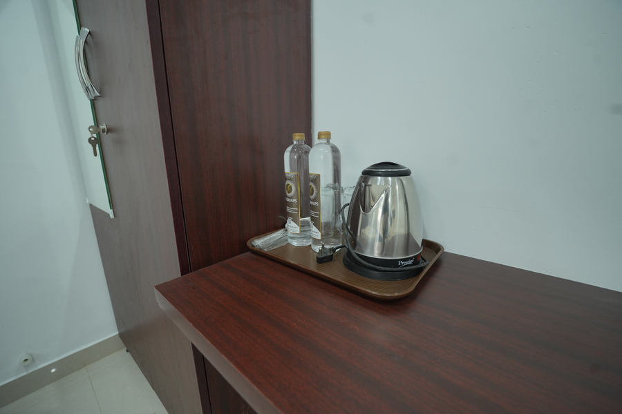 jr service apartment