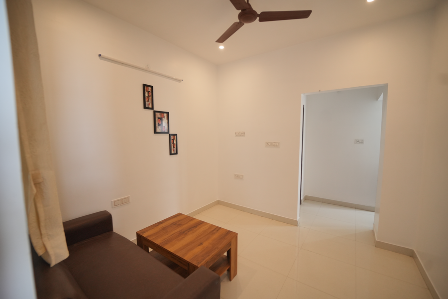 jr service apartment