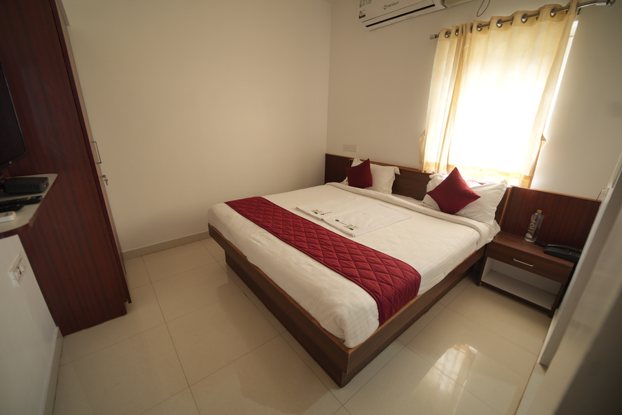 jr service apartment