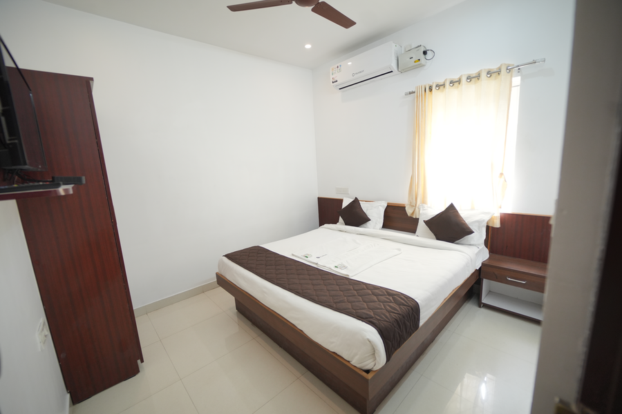 jr service apartment