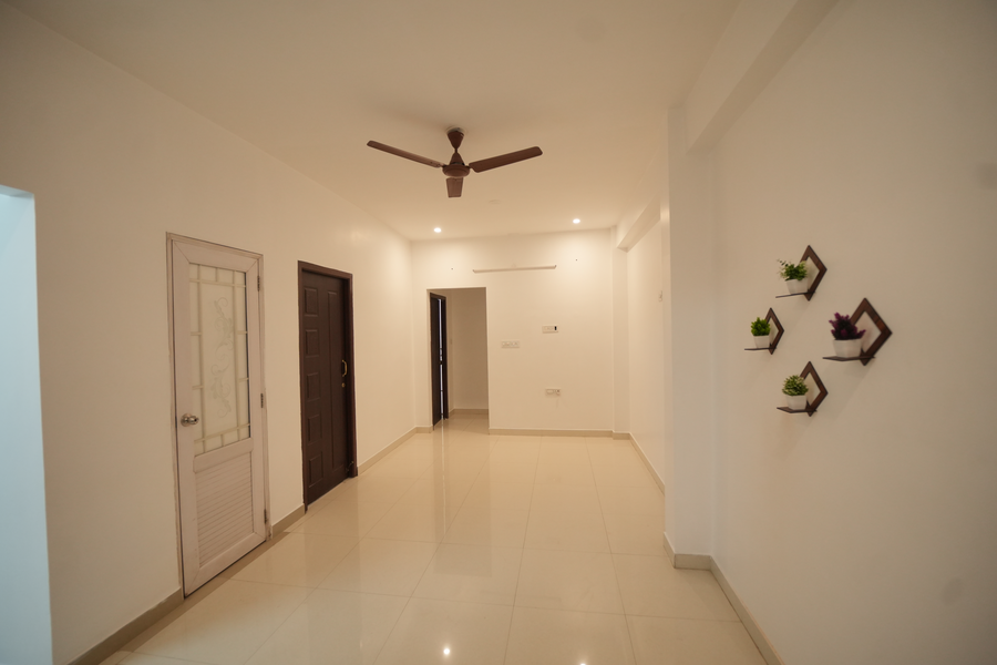 jr service apartment