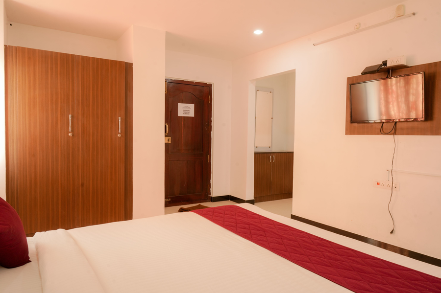 jr service apartment