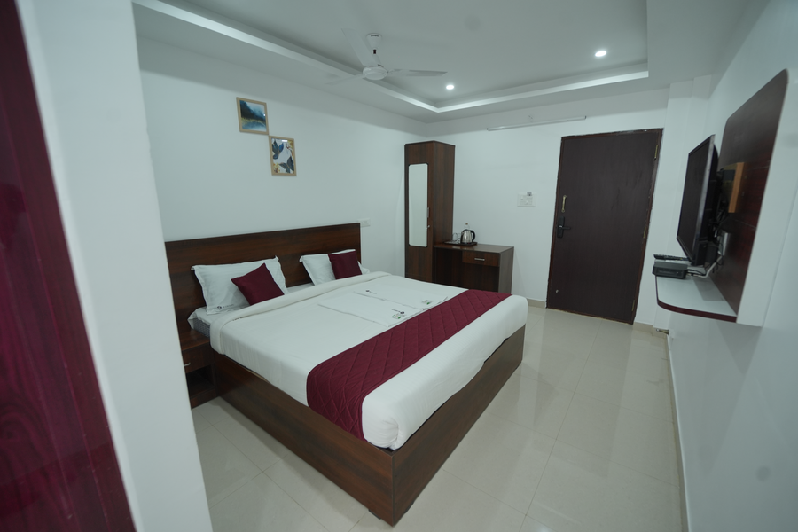jr service apartment