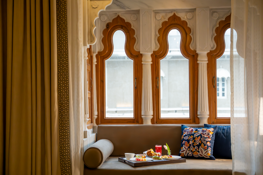 taj lalit bagh udaipur