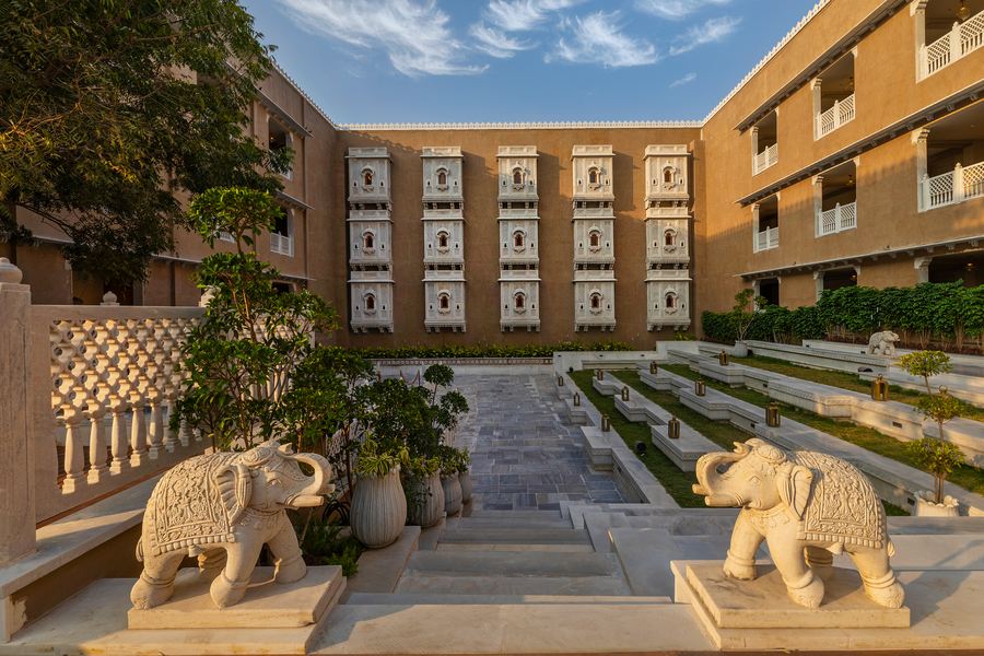 taj lalit bagh udaipur