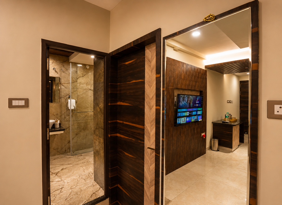 le majestic business class hotel
