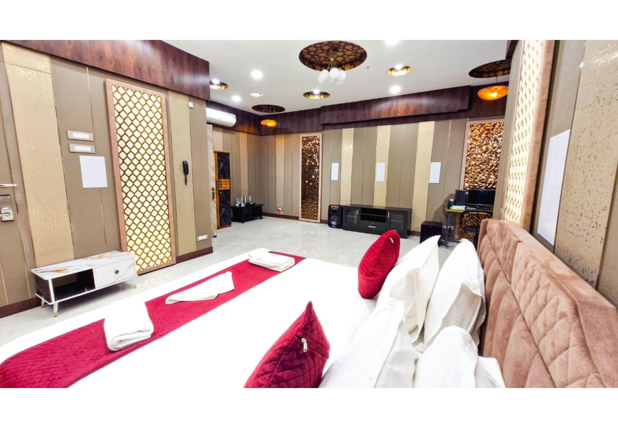 le majestic business class hotel