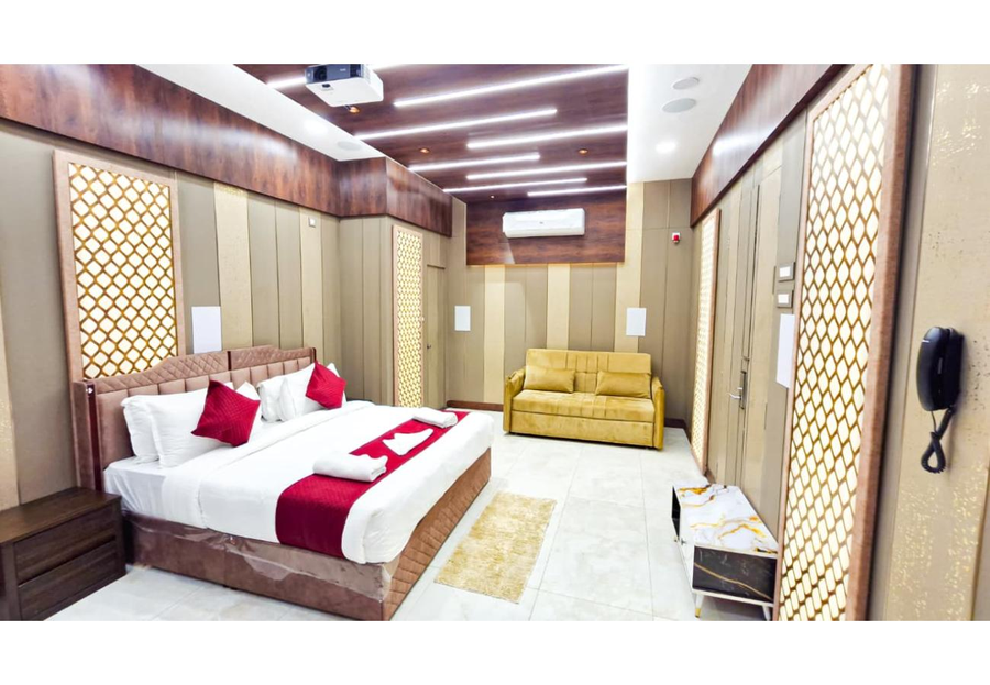 le majestic business class hotel