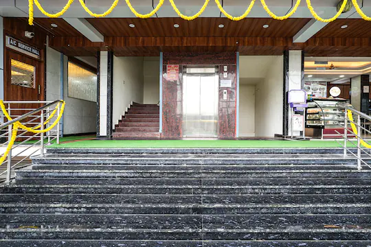 fabhotel ayodhya palace