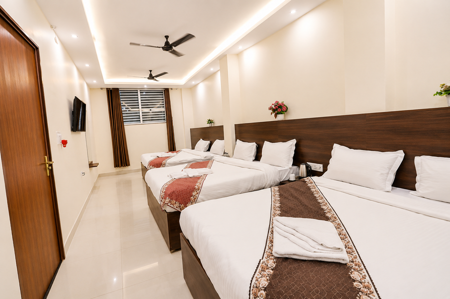 hotel r raghavam