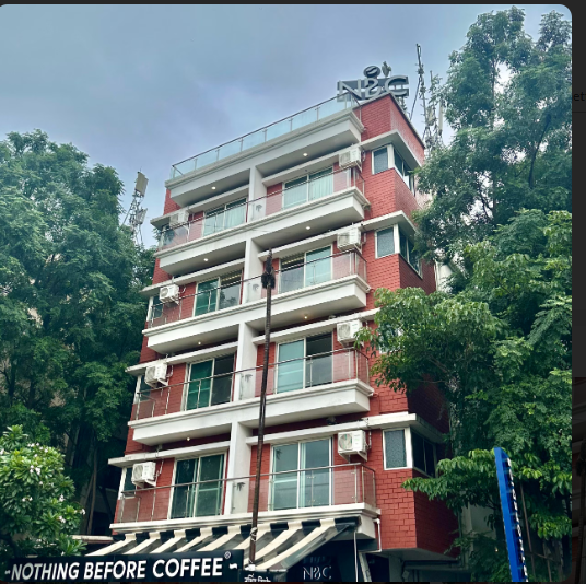 Staybird - Azure Suites Business Hotel,Kharadi,3 star