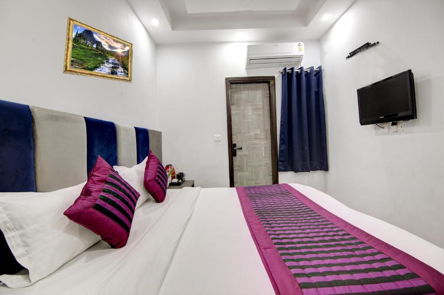 hotel sb inn new delhi railway station