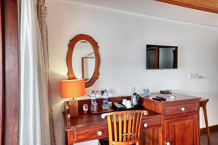 alaya stays paloma backwater resorts