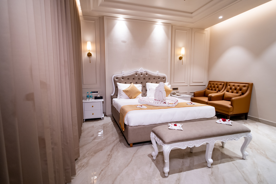 hotel crown palazzo