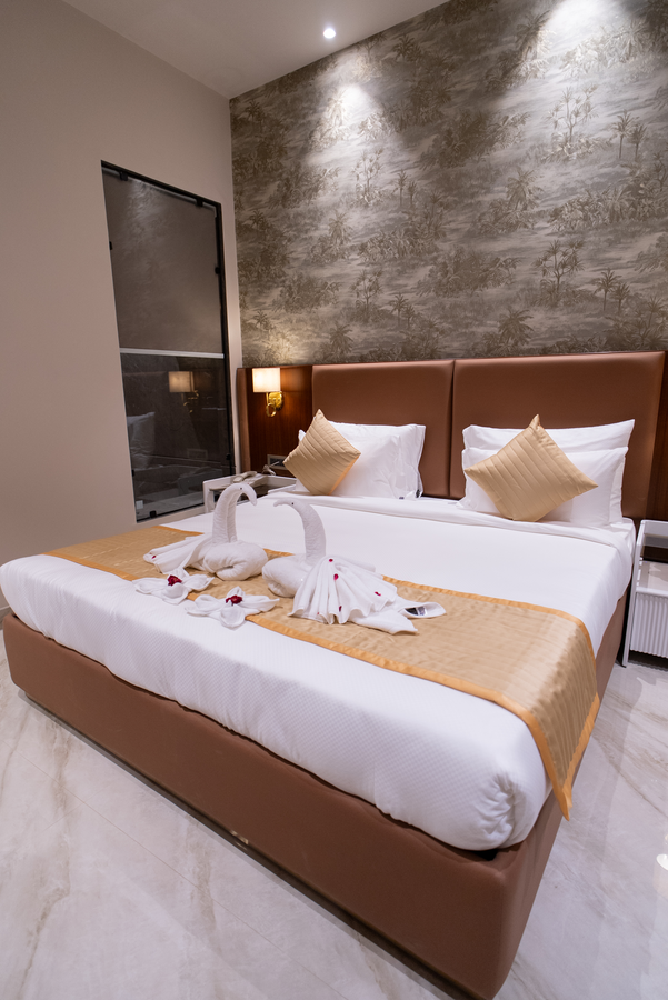 hotel crown palazzo
