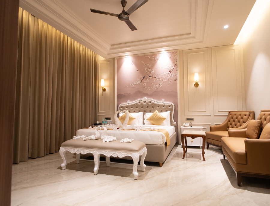 hotel crown palazzo