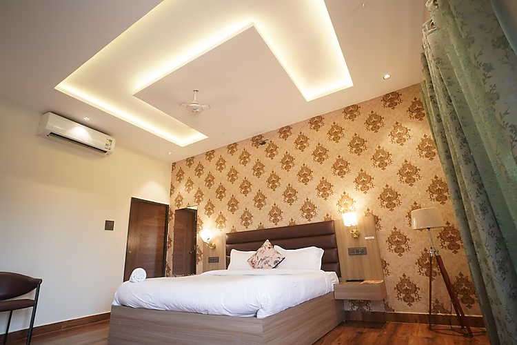 7 hills resort