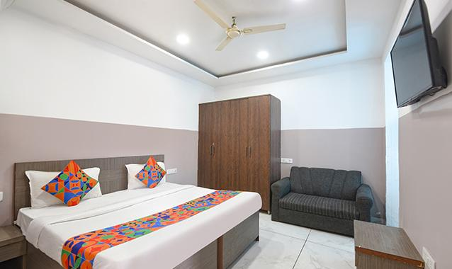 hotel shagun and banquets