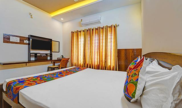 fabhotel raja residency