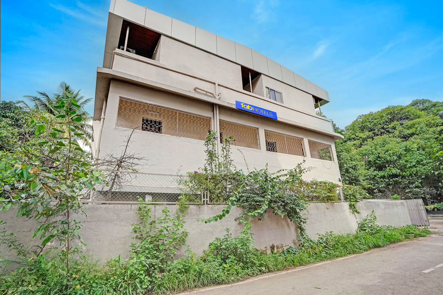 fabhotel aj residency airport stay