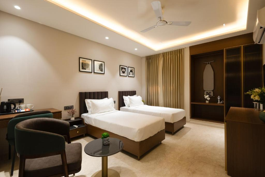 saltstayz premier naraina central delhi
