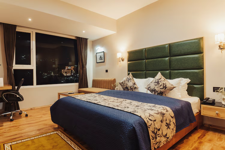 avira hotel