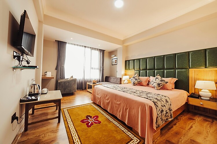 avira hotel