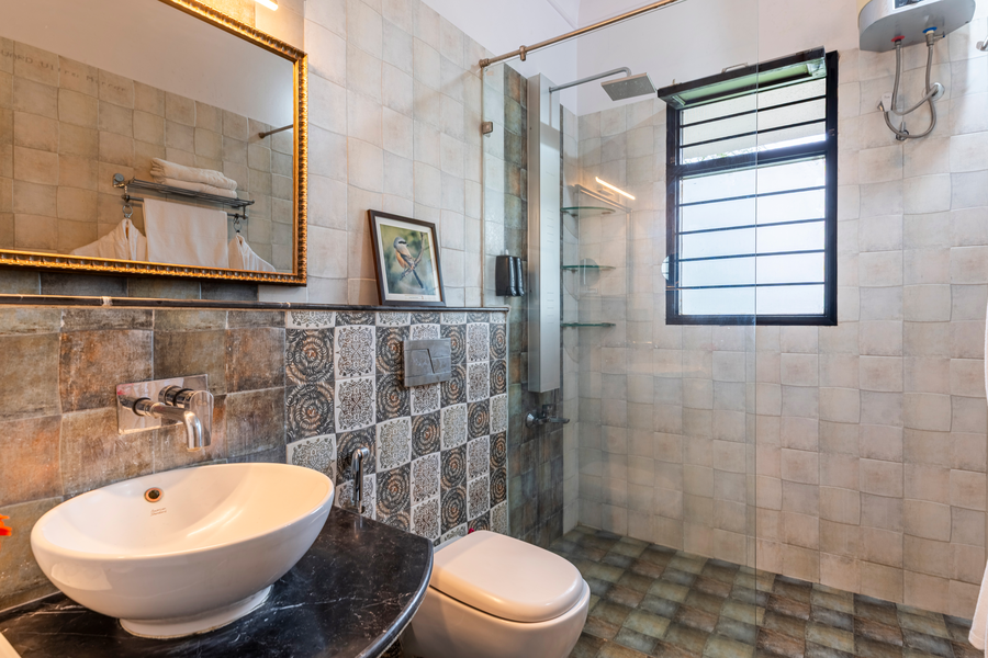 dilip niwas luxe stay near fateh sagar lake 2km