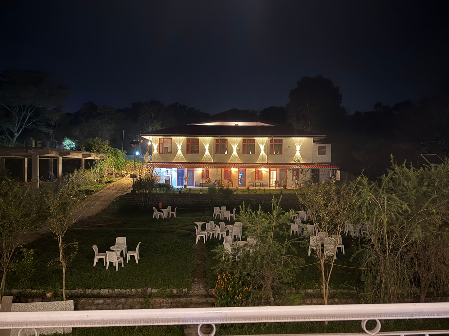 moustache hostel bir