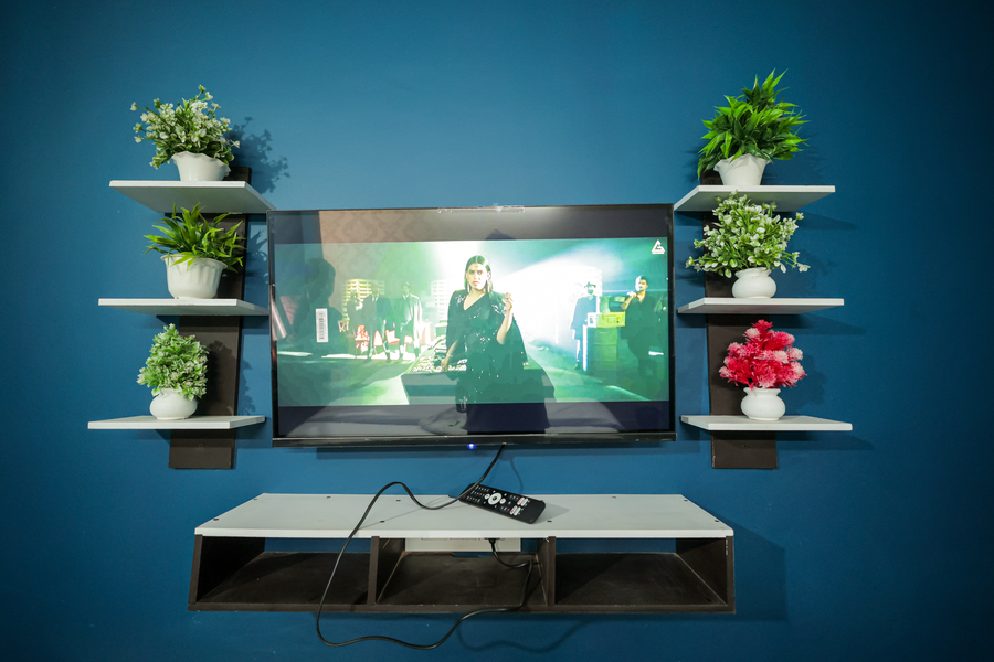 hotel spark inn near motherhood hospital