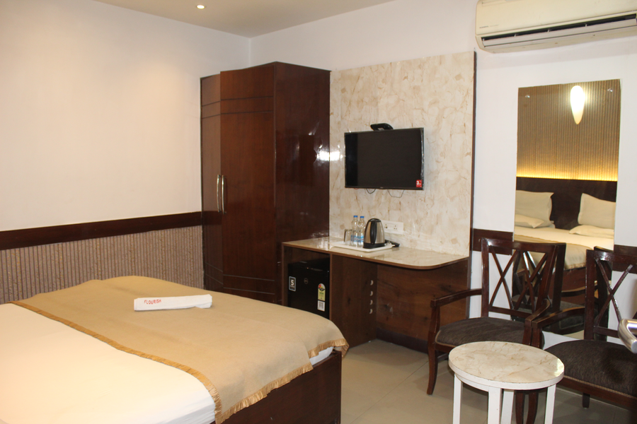 flourish inn saket opposite max hospital