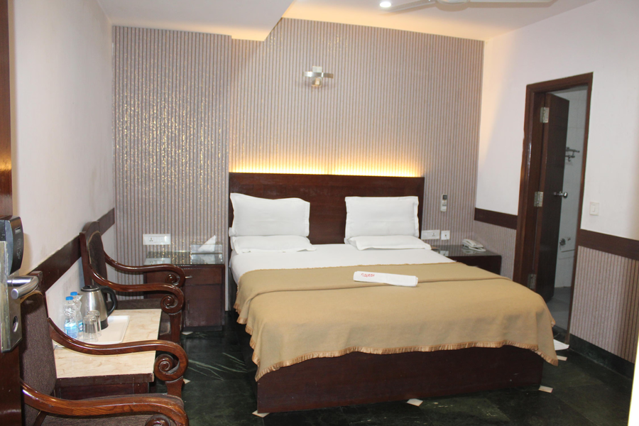 flourish inn saket opposite max hospital