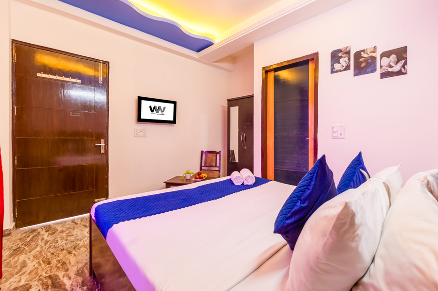 hotel warm welcome noida sector 20