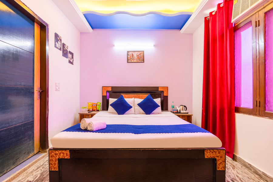 hotel warm welcome noida sector 20