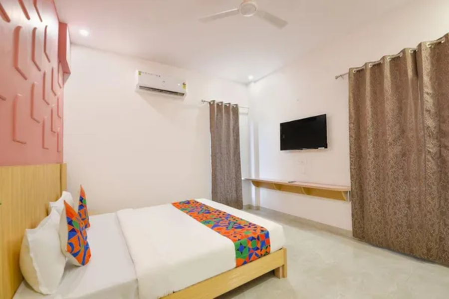 Fabhotel Black Pepper,,3 star