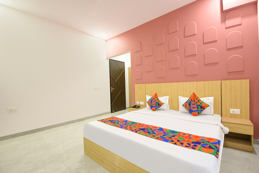 fabhotel black pepper